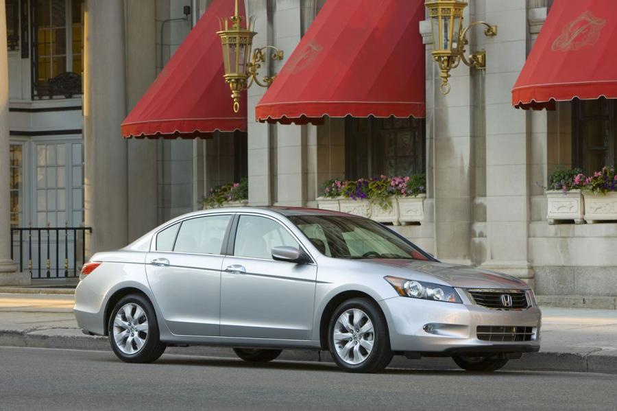  Honda Accord 2008 года  (фото 43 из 86)